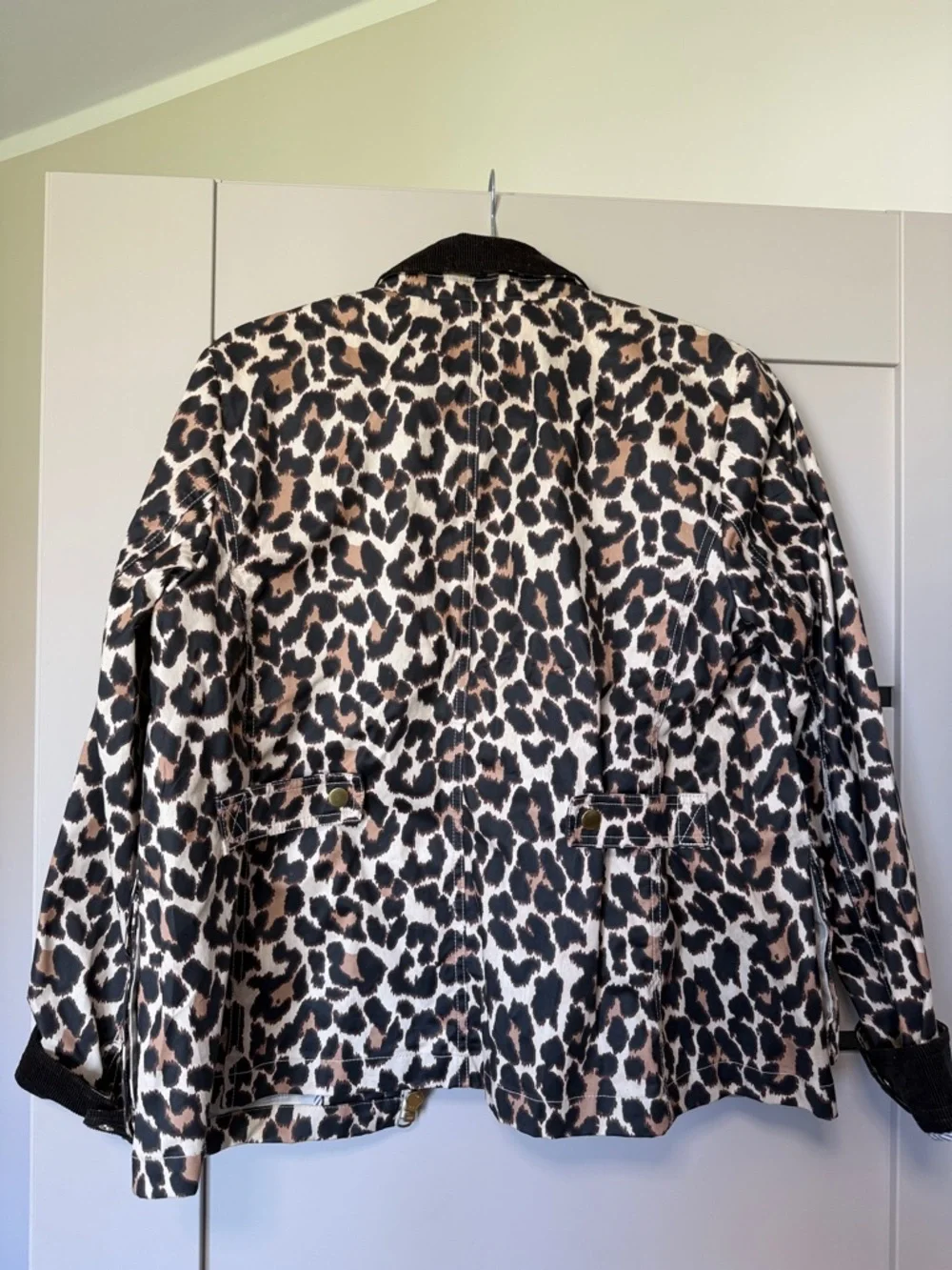 J. Crew Women's Leopard Utility Jacket in Shades of Brown and Tan - Picture 6 of 9